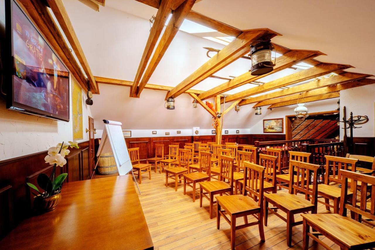 Villa & Restaurant Admiral Nelson Hel Kültér fotó