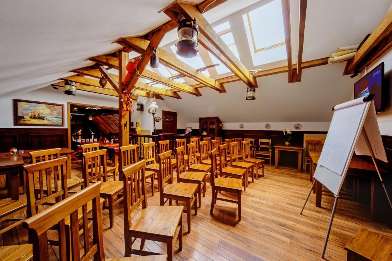 Villa & Restaurant Admiral Nelson Hel Kültér fotó